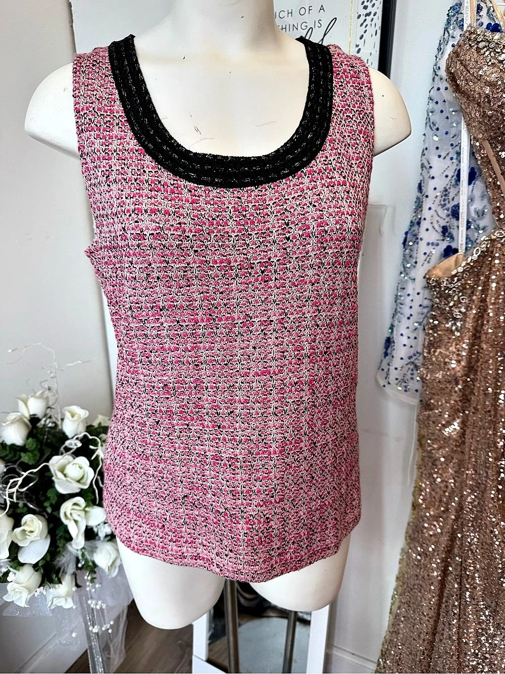 St. John Pink & Black Knit Tank Top Size Large Like New